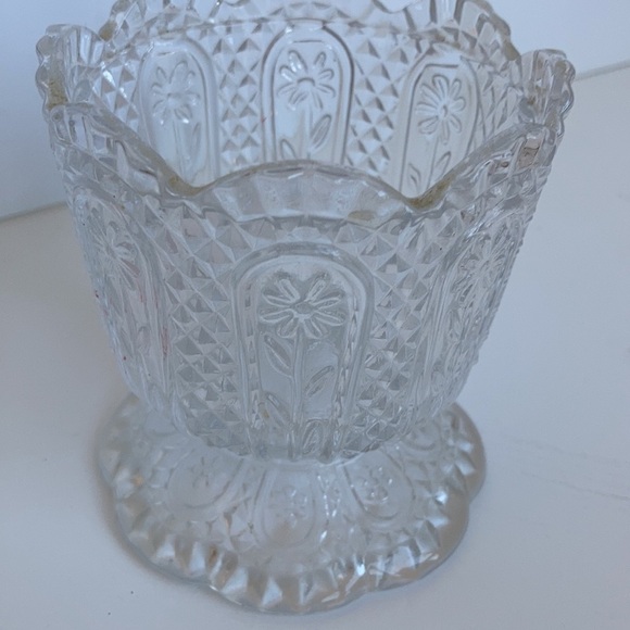 Vintage Avon bathroom apothecary glass scalloped footed bowl dish daisy pattern - Picture 5 of 9